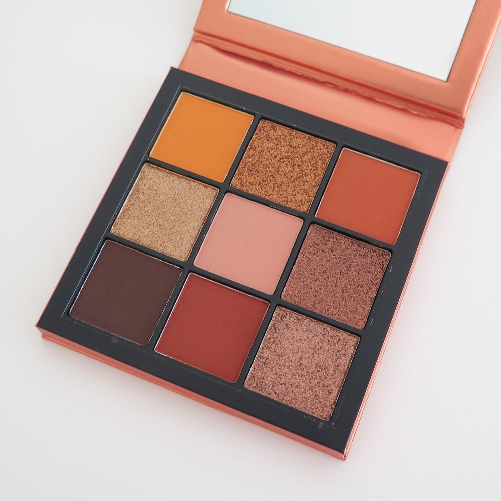 HUDA BEAUTY Topaz Obsession Eyeshadow Palette